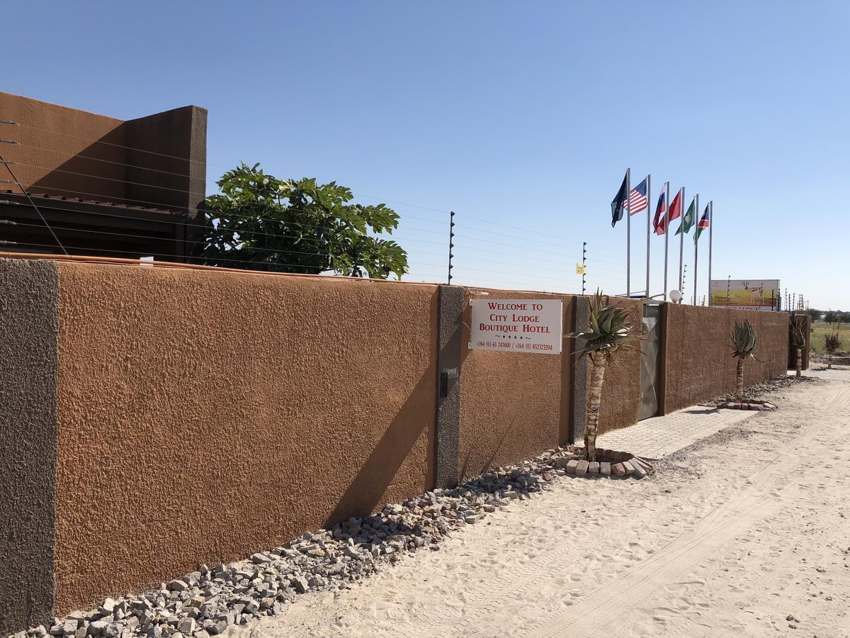City Lodge Etosha Omuthiya Экстерьер фото