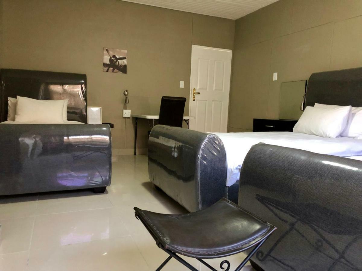City Lodge Etosha Omuthiya Экстерьер фото